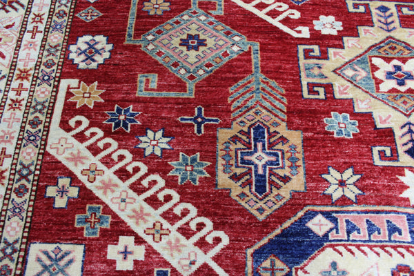 FINE HANDMADE KAZAK RUG 290 X 214 CM