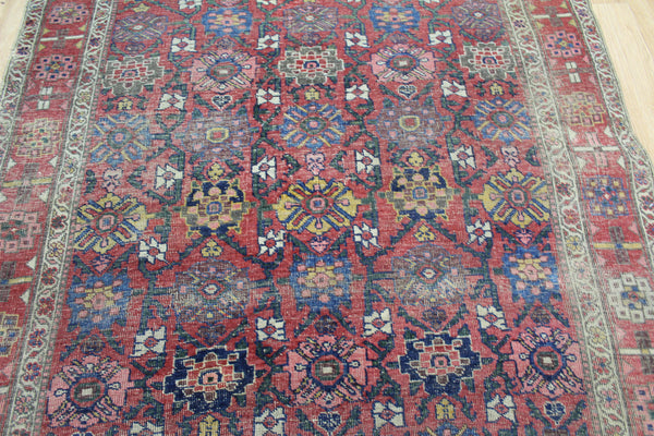 ANTIQUE BIDJAR RUG, CIRCA 1880.