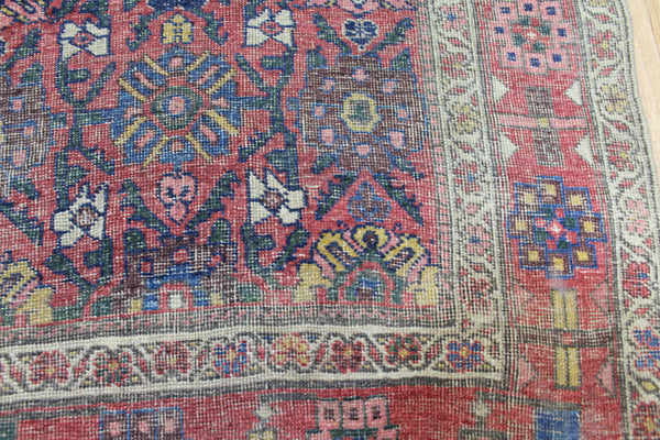 ANTIQUE BIDJAR RUG, CIRCA 1880.