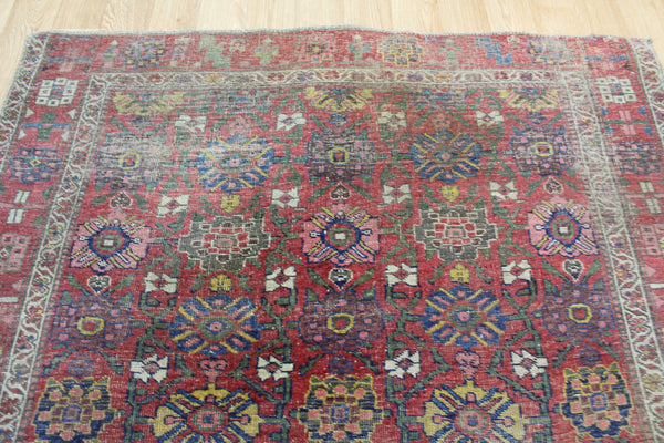 ANTIQUE BIDJAR RUG, CIRCA 1880.