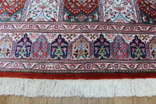 SIGNED PERSIAN QUM SILK RUG 200 X 135 CM