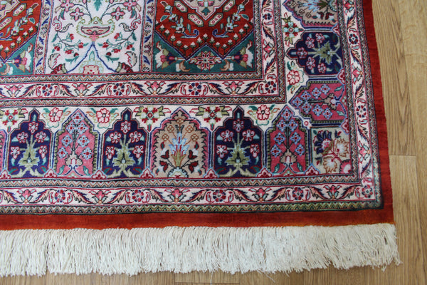 SIGNED PERSIAN QUM SILK RUG 200 X 135 CM