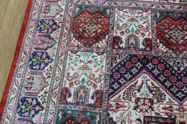 SIGNED PERSIAN QUM SILK RUG 200 X 135 CM