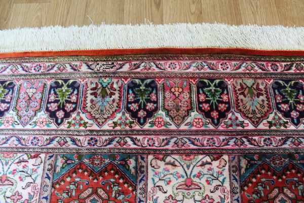 SIGNED PERSIAN QUM SILK RUG 200 X 135 CM