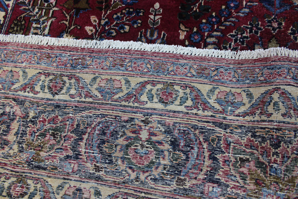 SIGNED PERSIAN MASHAD RUG WITH A GARDEN DESIGN 290 X 200 CM