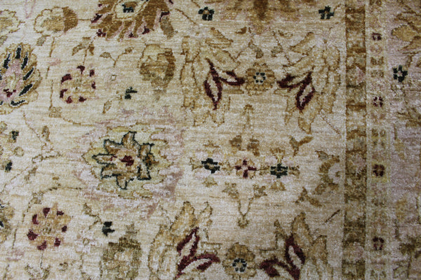 PERSIAN ZIEGLER CARPET WITH VERY FINE FLORAL DESIGN 310 X 250 CM