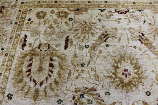 PERSIAN ZIEGLER CARPET WITH VERY FINE FLORAL DESIGN 310 X 250 CM