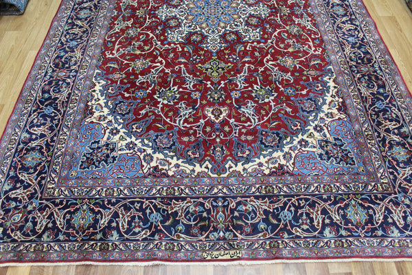 SIGNED PERSIAN ISFAHAN CARPET WOOL AND SILK 308 X 200 CM