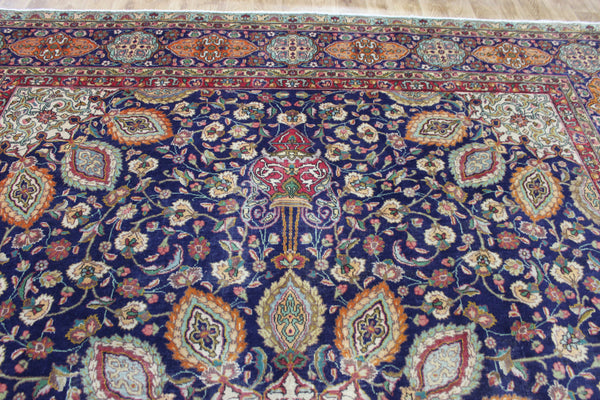 ANTIQUE TABRIZ CARPET OF TRADITIONAL MEDALLION DESIGN 390 X 300 CM