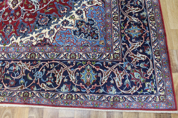 SIGNED PERSIAN ISFAHAN CARPET WOOL AND SILK 308 X 200 CM