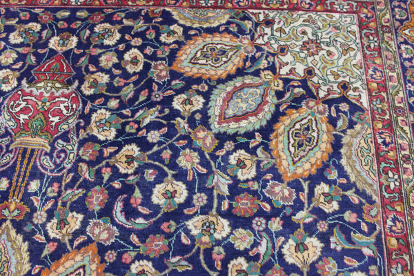 ANTIQUE TABRIZ CARPET OF TRADITIONAL MEDALLION DESIGN 390 X 300 CM