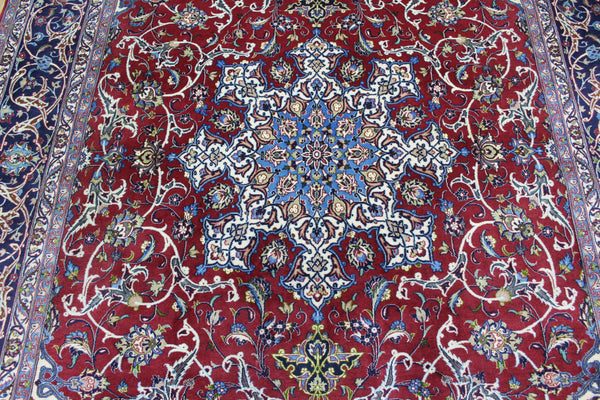 SIGNED PERSIAN ISFAHAN CARPET WOOL AND SILK 308 X 200 CM