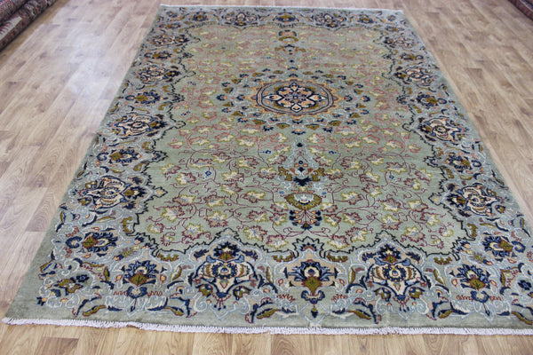 FINE PERSIAN KASHAN CARPET OF FLORAL DESIGN 285 X 200 CM