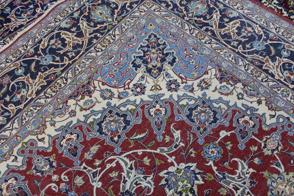 SIGNED PERSIAN ISFAHAN CARPET WOOL AND SILK 308 X 200 CM