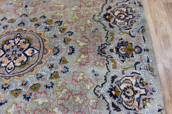 FINE PERSIAN KASHAN CARPET OF FLORAL DESIGN 285 X 200 CM