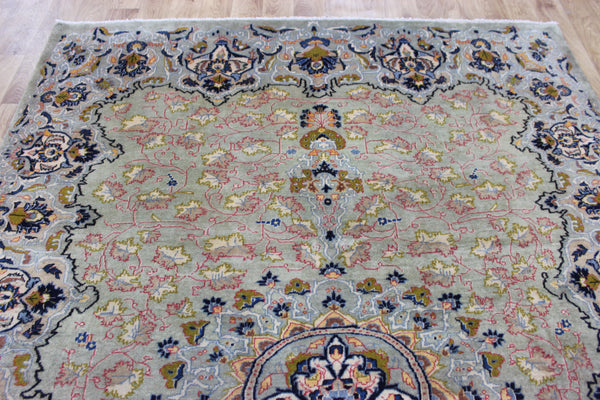 FINE PERSIAN KASHAN CARPET OF FLORAL DESIGN 285 X 200 CM