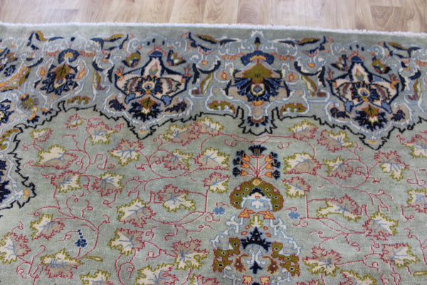 FINE PERSIAN KASHAN CARPET OF FLORAL DESIGN 285 X 200 CM