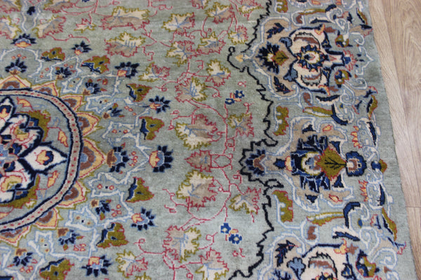 FINE PERSIAN KASHAN CARPET OF FLORAL DESIGN 285 X 200 CM
