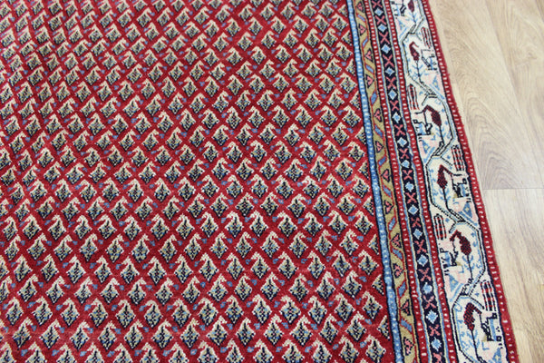 PERSIAN SAROUK CARPET WITH THE WELL KNOWN BOTEH DESIGN 295 X 180 CM