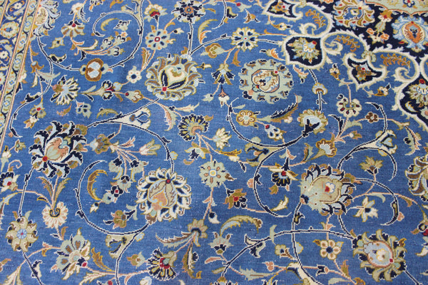 SIGNED HANDMADE PERSIAN KASHAN CARPET FLORAL DESIGN 410 X 315 CM