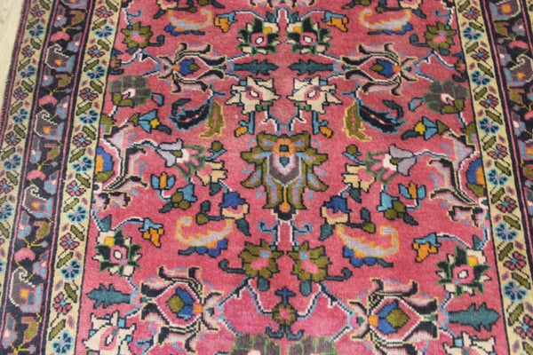 LARGE HANDMADE PERSIAN TABRIZ RUNNER OF FLORAL DESIGN 425 X 125 CM