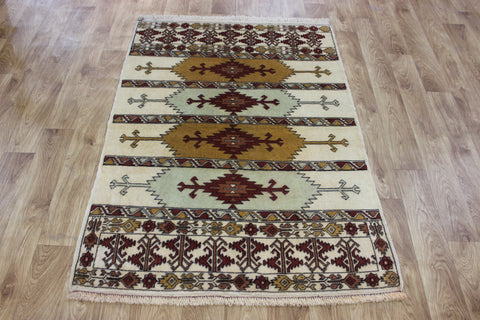 FINE HANDMADE PERSIAN TURKMEN WOOL RUG 140 X 105 CM