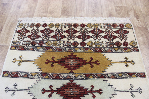 FINE HANDMADE PERSIAN TURKMEN WOOL RUG 140 X 105 CM