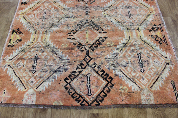 VINTAGE HANDMADE PERSIAN SHIRAZ RUG 210 X 135 CM