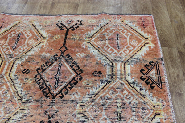 VINTAGE HANDMADE PERSIAN SHIRAZ RUG 210 X 135 CM