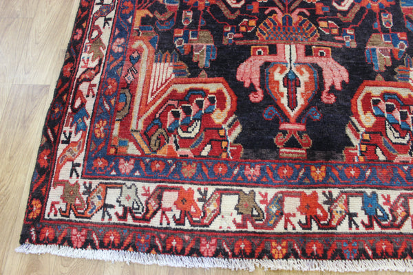 VINTAGE HANDMADE PERSIAN HAMEDAN RUG OF TRADITIONAL DESIGN 195 X 125 CM