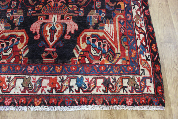 VINTAGE HANDMADE PERSIAN HAMEDAN RUG OF TRADITIONAL DESIGN 195 X 125 CM