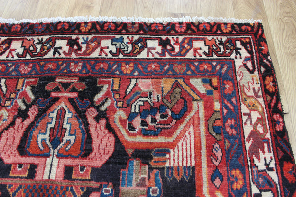 VINTAGE HANDMADE PERSIAN HAMEDAN RUG OF TRADITIONAL DESIGN 195 X 125 CM