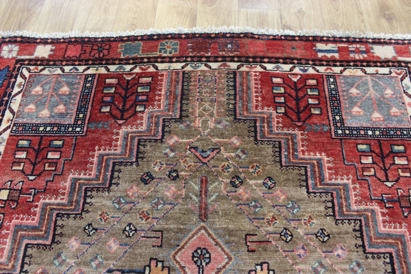 ANTIQUE PERSIAN HAMEDAN RUG OF TRADITIONAL DESIGN NATURAL DYES 210 X 125 CM