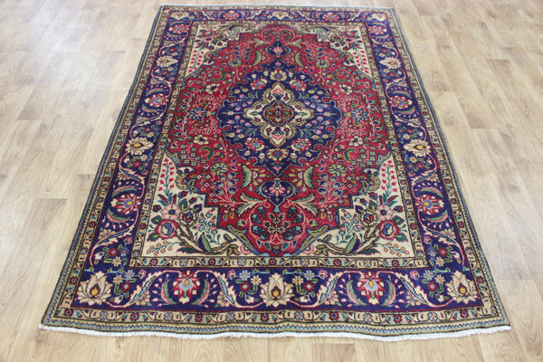 OLD HANDMADE PERSIAN TABRIZ RUG OF FLORAL DESIGN 210 X 140 CM
