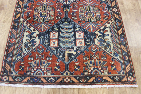 ANTIQUE HANDMADE PERSIAN BAKHTIARI RUG NATURAL DYES, CIRCA 1930.