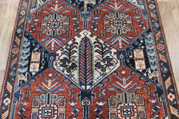 ANTIQUE HANDMADE PERSIAN BAKHTIARI RUG NATURAL DYES, CIRCA 1930.