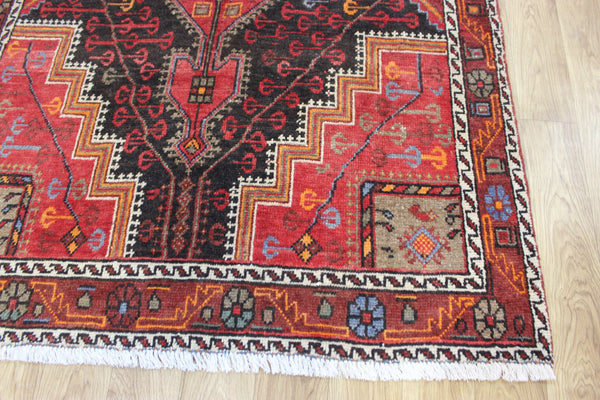 ANTIQUE PERSIAN HAMEDAN RUG OF TRADITIONAL MEDALLION DESIGN 200 X 130 CM