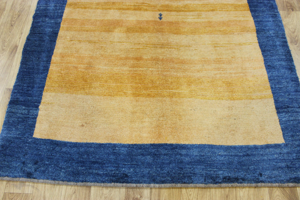 Vintage handmade Persian Gabbeh wool rug with very fine lambs wool in natural dyes 190 x 145 cm