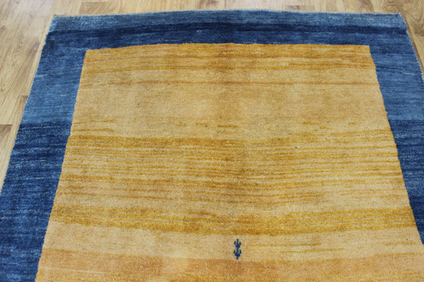 Vintage handmade Persian Gabbeh wool rug with very fine lambs wool in natural dyes 190 x 145 cm