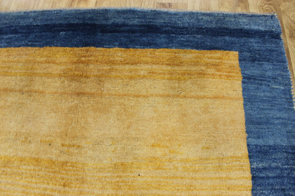 Vintage handmade Persian Gabbeh wool rug with very fine lambs wool in natural dyes 190 x 145 cm