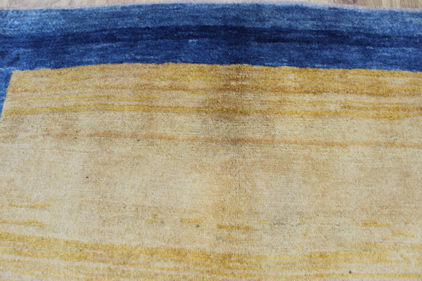 Vintage handmade Persian Gabbeh wool rug with very fine lambs wool in natural dyes 190 x 145 cm