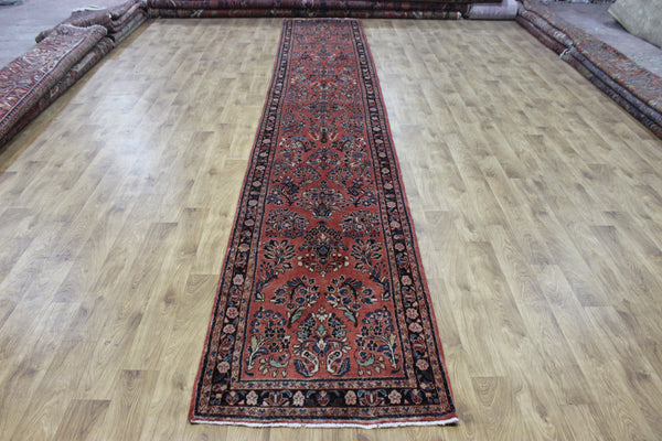 Large Persian Saroukh runner, of superb classic design with outstanding colours 500 x 80 cm