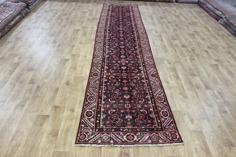 A good Persian runner from the Greater Hamedan region 395 x 83 cm
