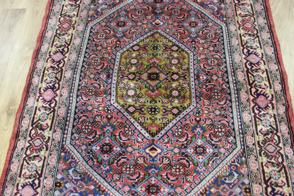 &nbsp;Fine handmade Persian Senneh rug with well known herati design 135 x 105 cm