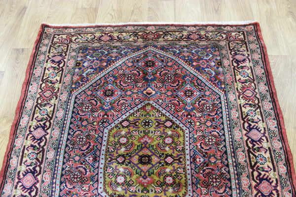 &nbsp;Fine handmade Persian Senneh rug with well known herati design 135 x 105 cm