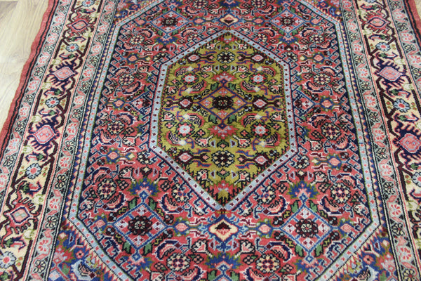 &nbsp;Fine handmade Persian Senneh rug with well known herati design 135 x 105 cm