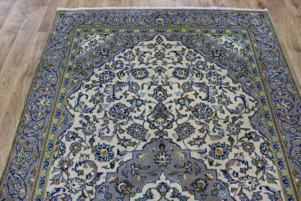 FINE HANDMADE PERSIAN KASHAN RUG FLORAL DESIGN 239 X 141 CM