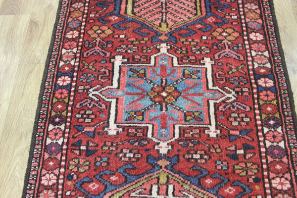 ANTIQUE HANDMADE KARAJEH ORIENTAL WOOL RUNNER OF TRADITIONAL DESIGN  260 X 73 CM