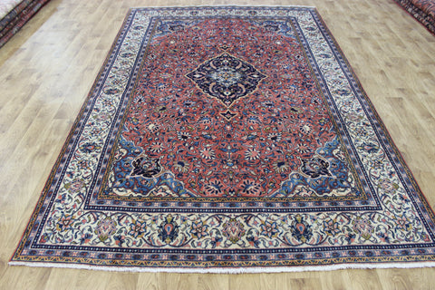 Fine handmade Persian Saroukh carpet of classic design 335 x 200 cm