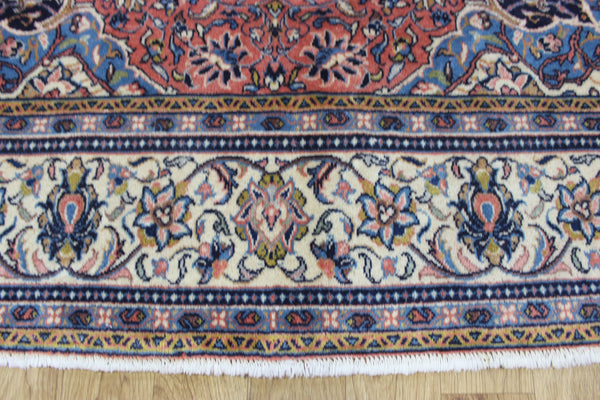 Fine handmade Persian Saroukh carpet of classic design 335 x 200 cm